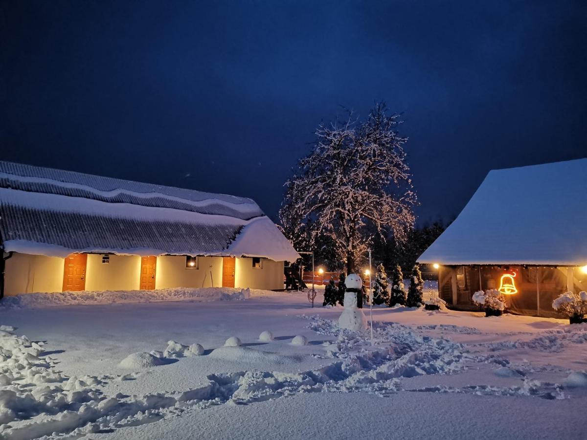Agrochalupki Daire Korczowa Dış mekan fotoğraf