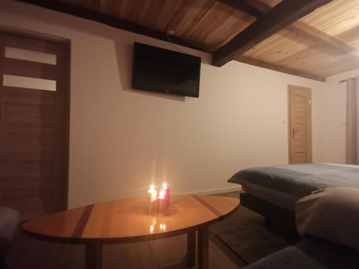 Agrochalupki Daire Korczowa Dış mekan fotoğraf
