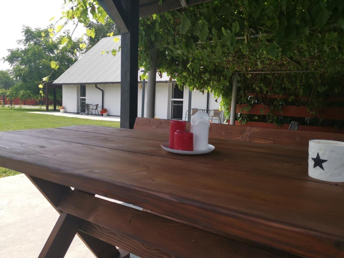 Agrochalupki Daire Korczowa Dış mekan fotoğraf
