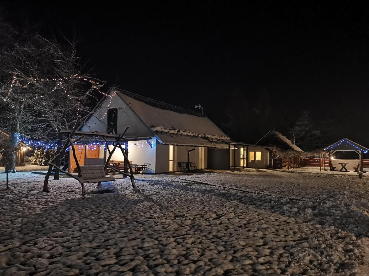 Agrochalupki Daire Korczowa Dış mekan fotoğraf
